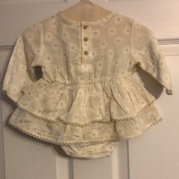 Rabbit + Bear Onesie/dress with Hat - Picture 5 of 6